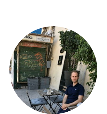 Исполнитель Павел